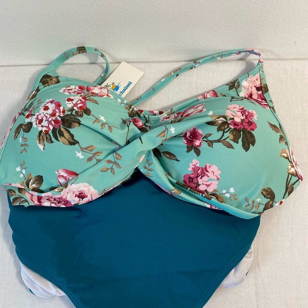 Bikini - Picture 6 of 7